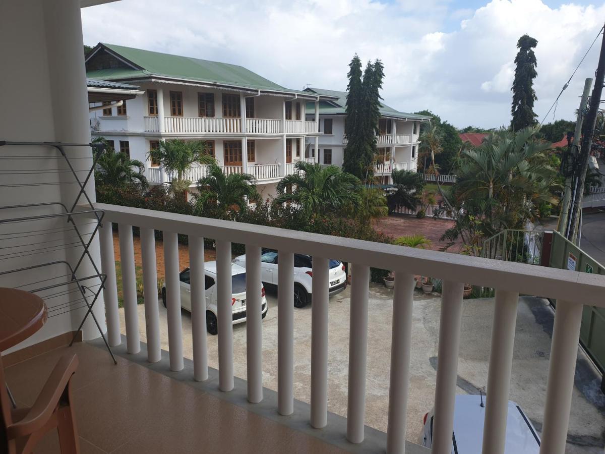 בו ואלון La Maison Hibiscus Self Catering Accommodation מראה חיצוני תמונה