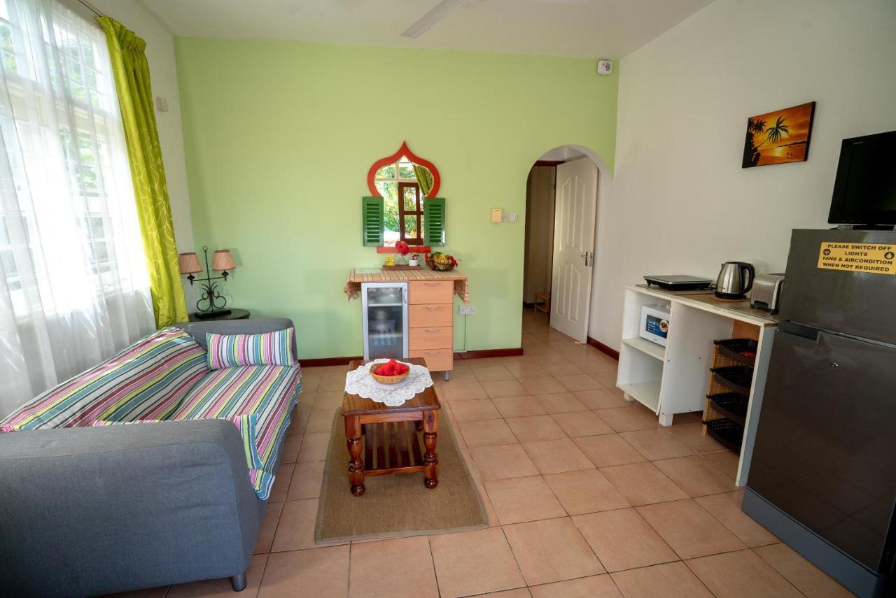 בו ואלון La Maison Hibiscus Self Catering Accommodation מראה חיצוני תמונה
