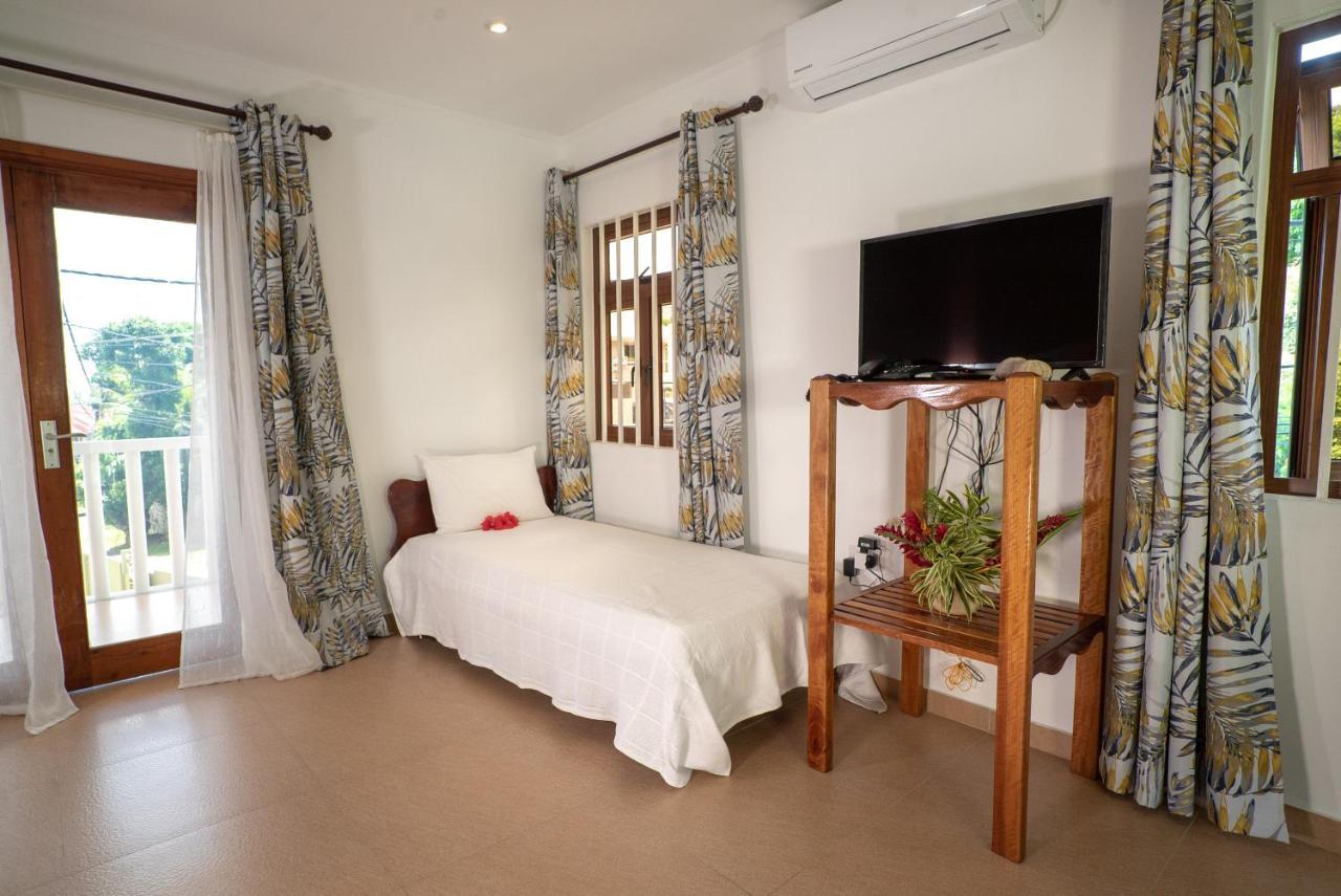 בו ואלון La Maison Hibiscus Self Catering Accommodation מראה חיצוני תמונה