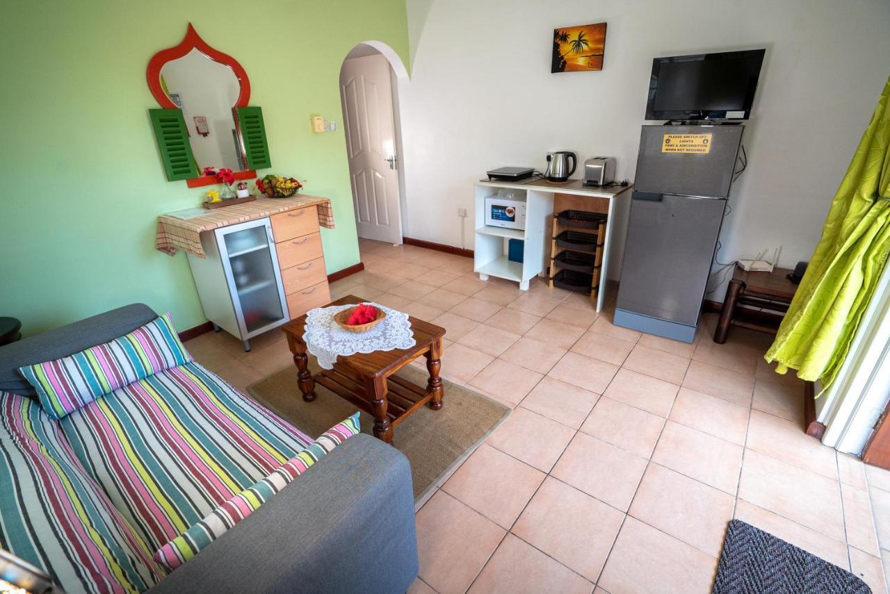 בו ואלון La Maison Hibiscus Self Catering Accommodation מראה חיצוני תמונה