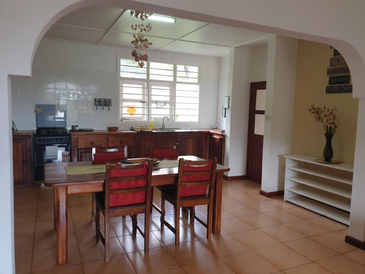 בו ואלון La Maison Hibiscus Self Catering Accommodation מראה חיצוני תמונה